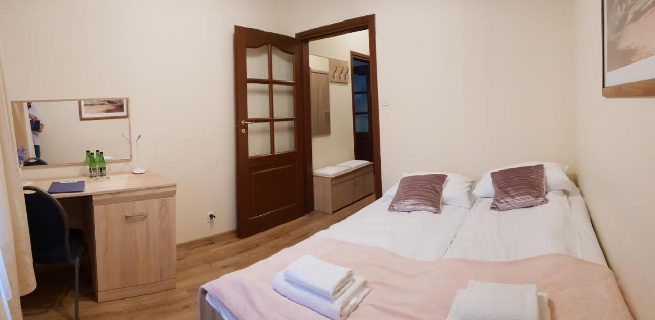 Hotel Mikorzyn Ślesin المظهر الخارجي الصورة