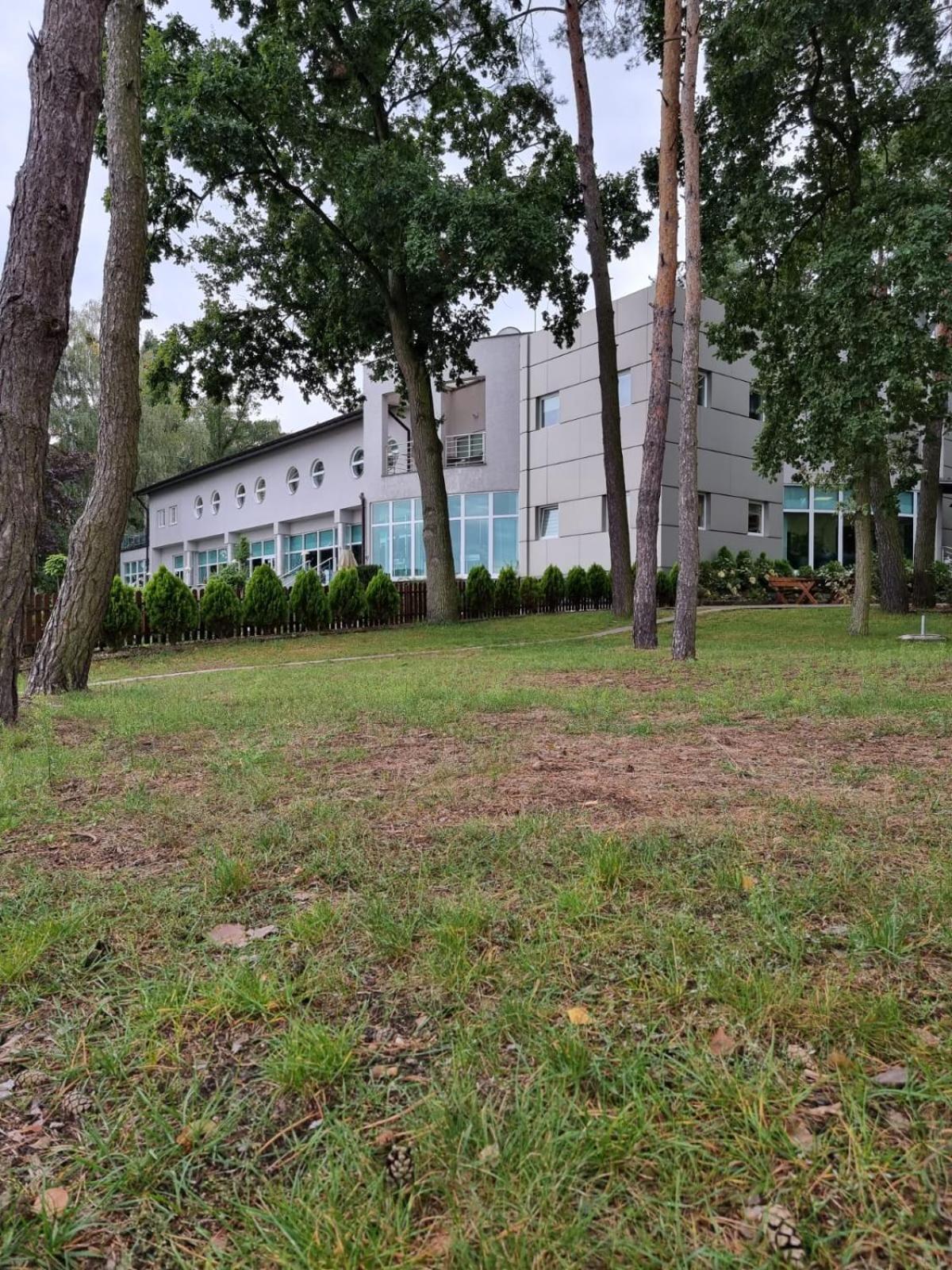 Hotel Mikorzyn Ślesin المظهر الخارجي الصورة