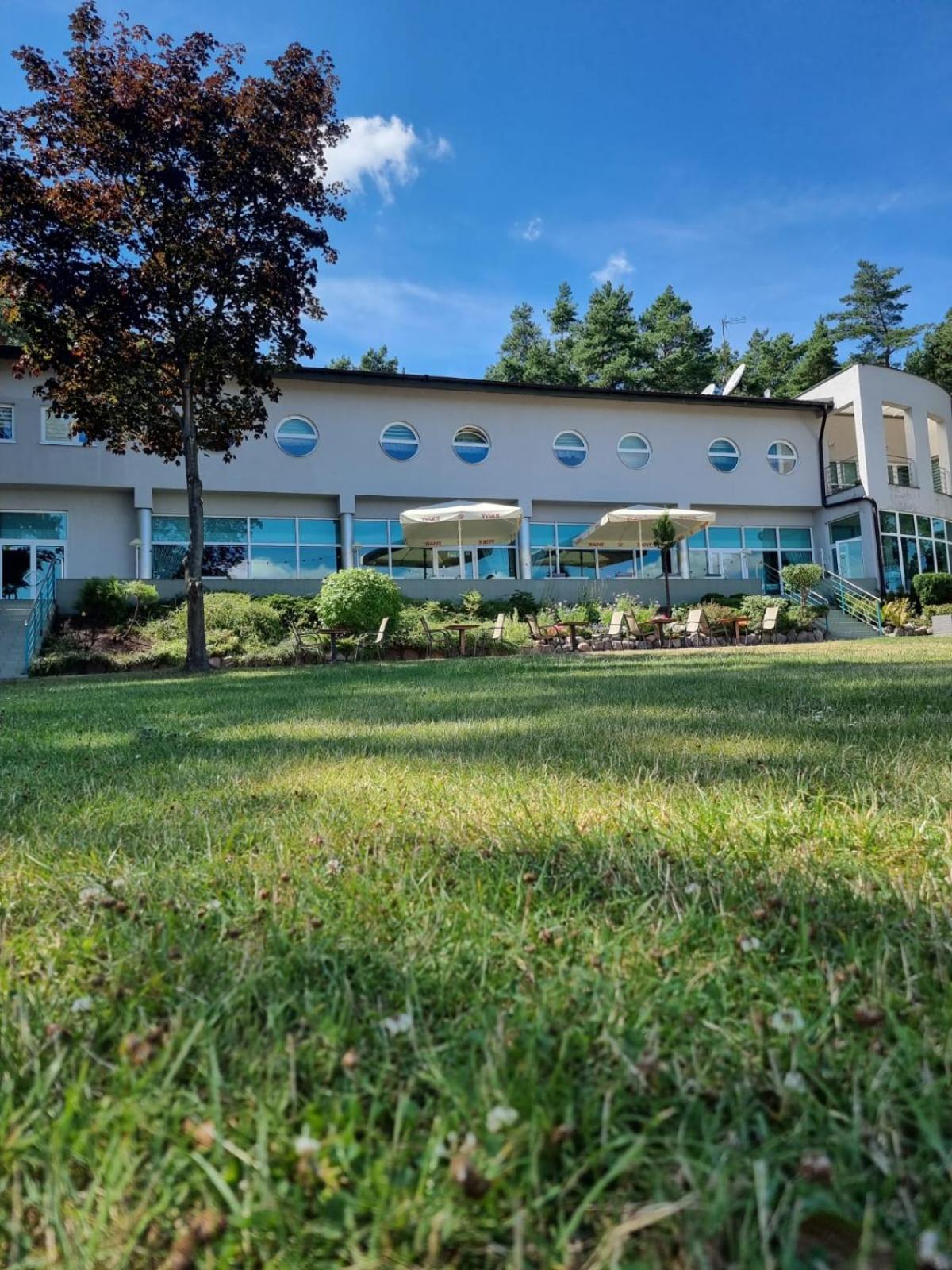 Hotel Mikorzyn Ślesin المظهر الخارجي الصورة